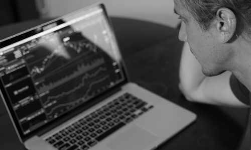 中报年报都分红的实盘配资