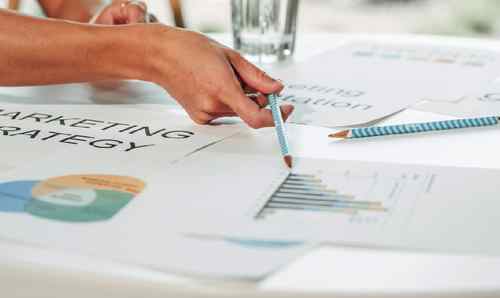 恒生指数行业分布 世界500强行业分布