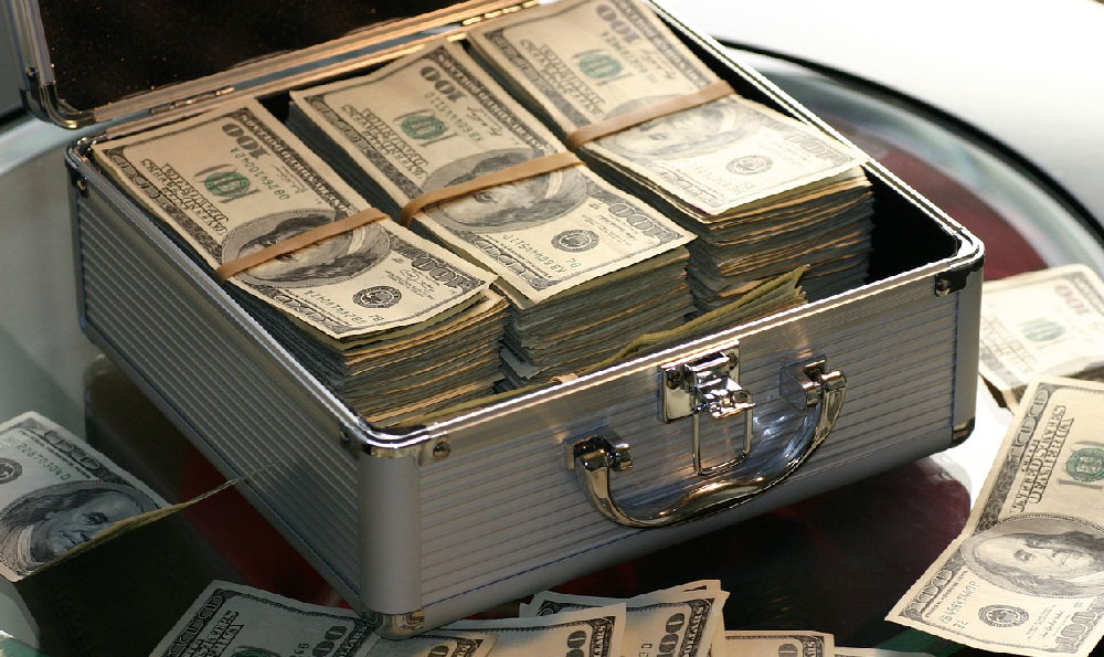 永远不会退市的股票：名单背后的故事与投资启示